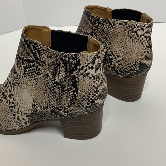 Maurices | Snakeskin Ankle Booties | Brown Healed Low Boots Size 8 Fall Fashion - Picture 4 of 12